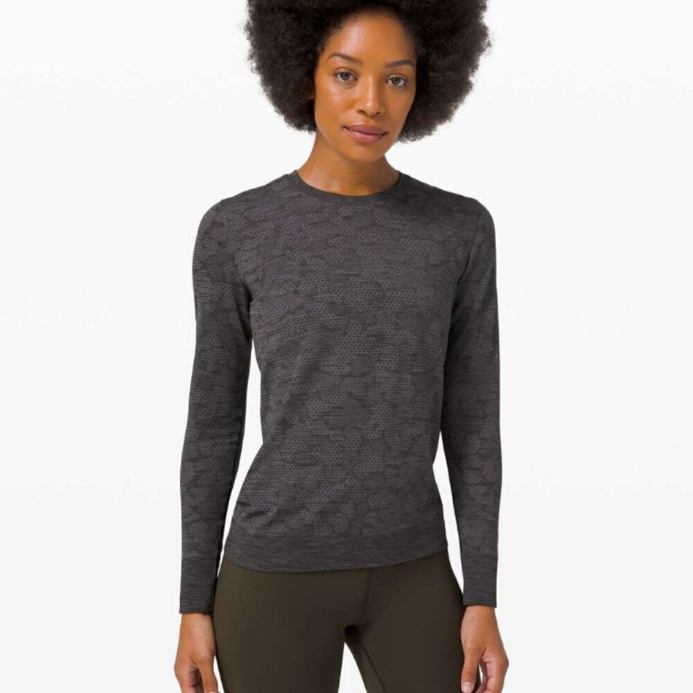 Lululemon Breeze By Long Sleeve Polar Spots Titanium / Black - Size 10?